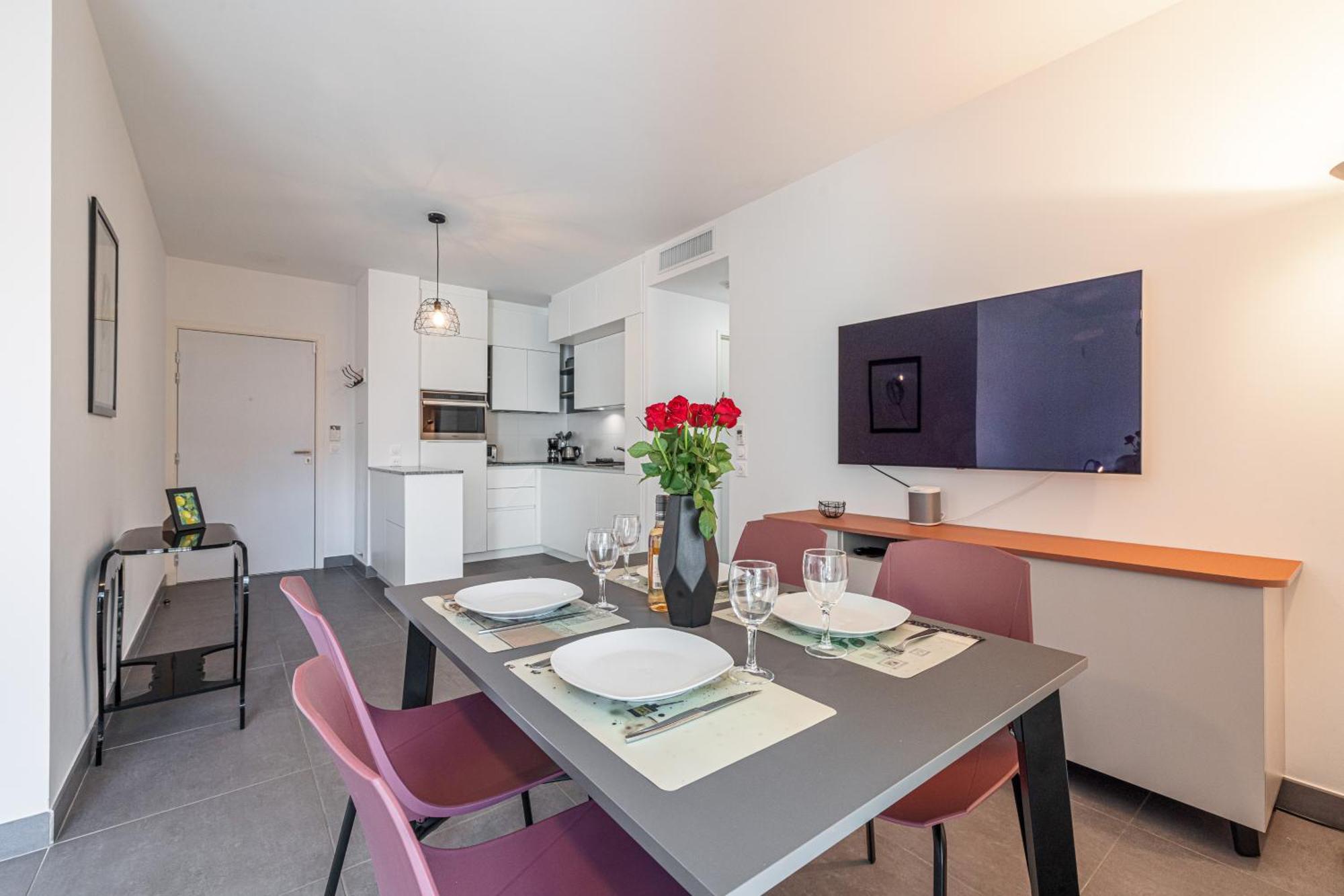 Queen Riviera : Climatisation, Parking, Terrasse Menton Ngoại thất bức ảnh