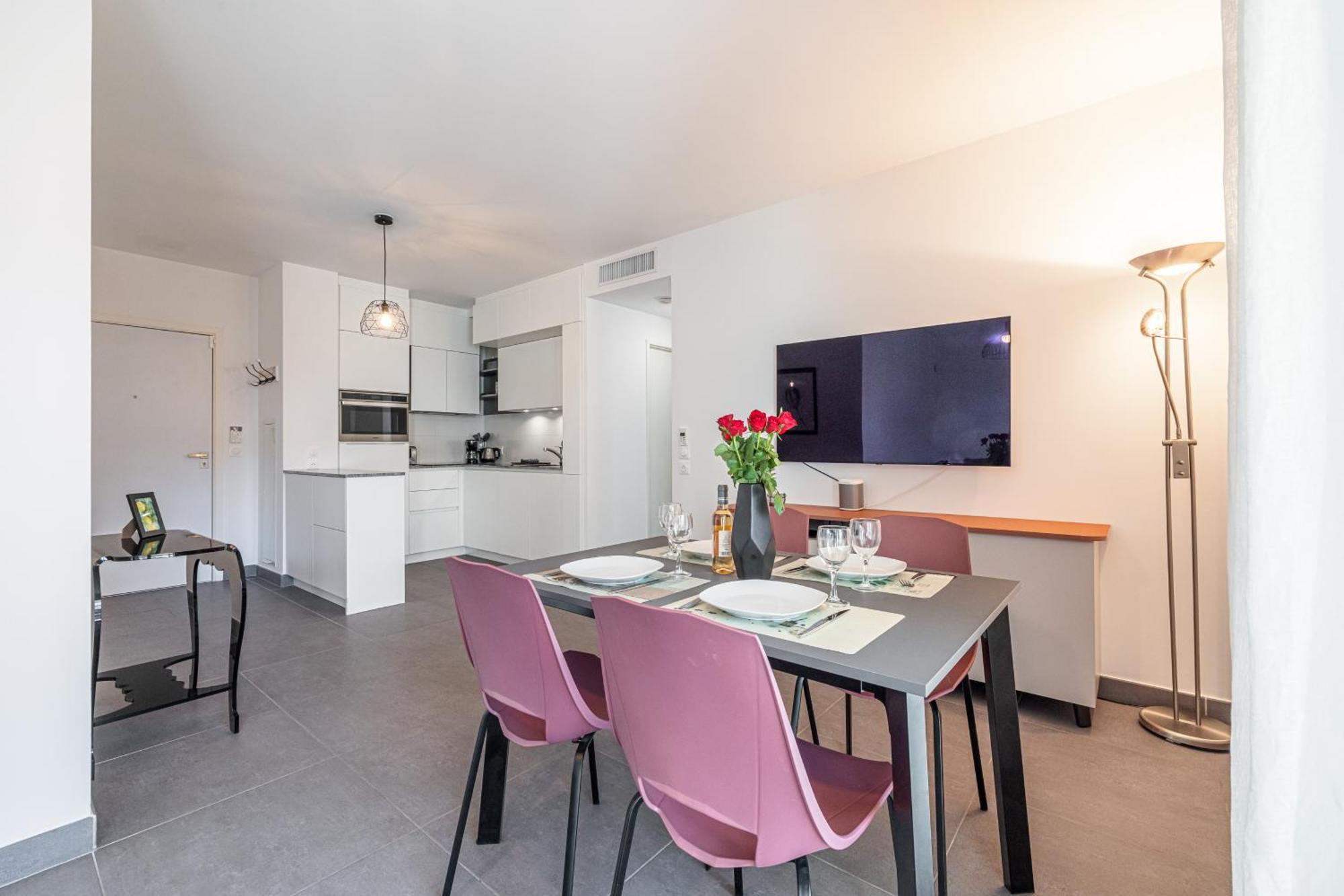 Queen Riviera : Climatisation, Parking, Terrasse Menton Ngoại thất bức ảnh