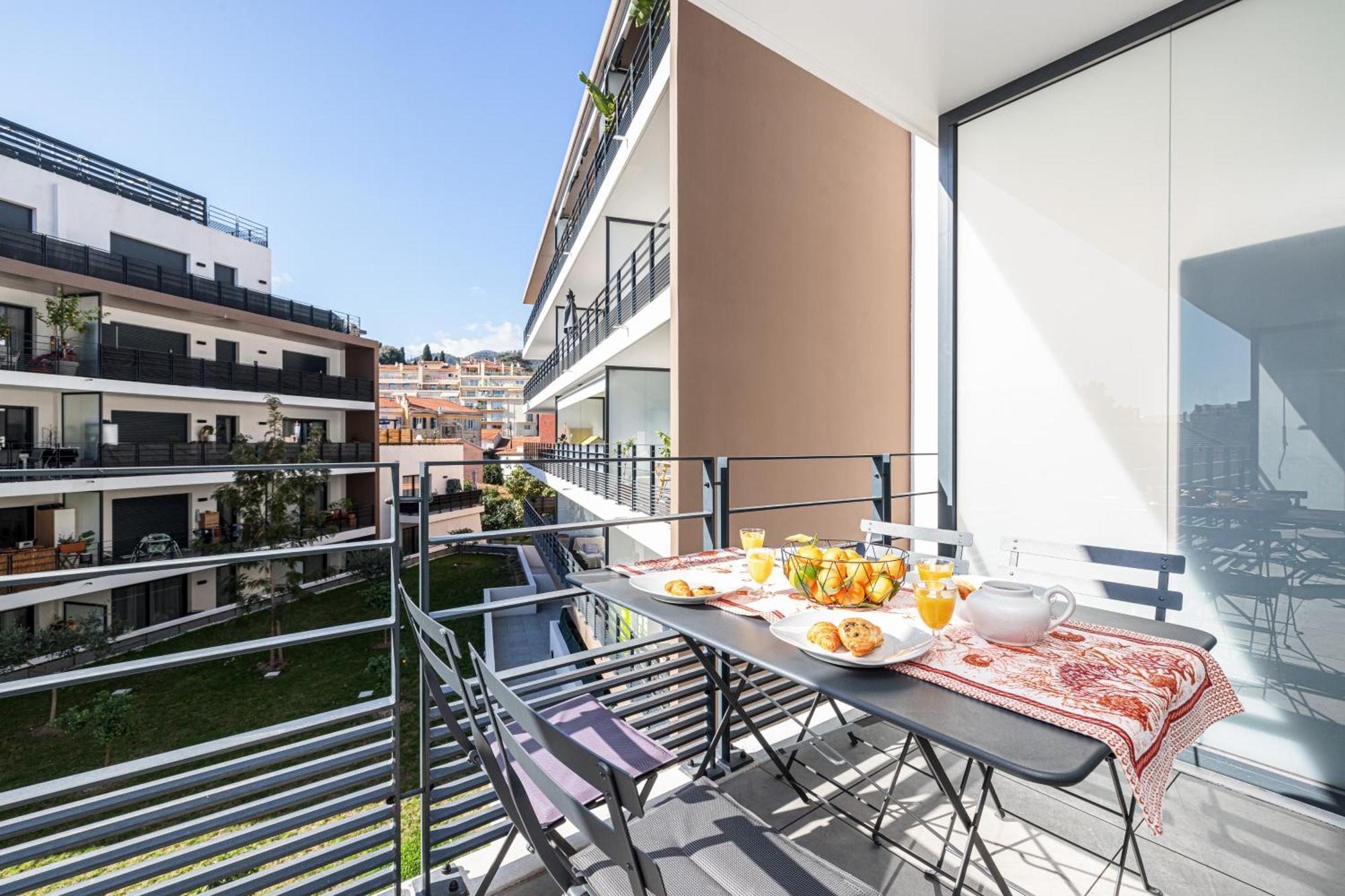 Queen Riviera : Climatisation, Parking, Terrasse Menton Ngoại thất bức ảnh